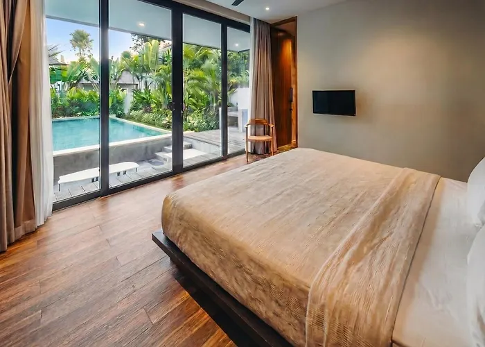 Chers - 5br Infinity Pool, 10 Min Seminyak Canggu (Bali)